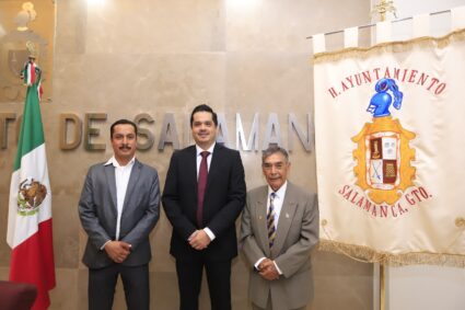 Toma protesta Jaime Gerardo Martínez Razo como nuevo Cronista de Salamanca.