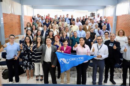 Van docentes de CECyTEG a Japón, para fortalecer la educación en Guanajuato